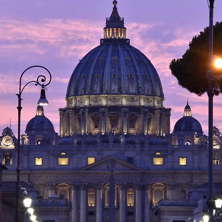Moderno Appartamento Cornelia-San Pietro Con Giardino Rom Exterior foto